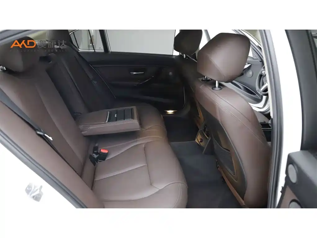 BMW 3 Series — миниатюра 8