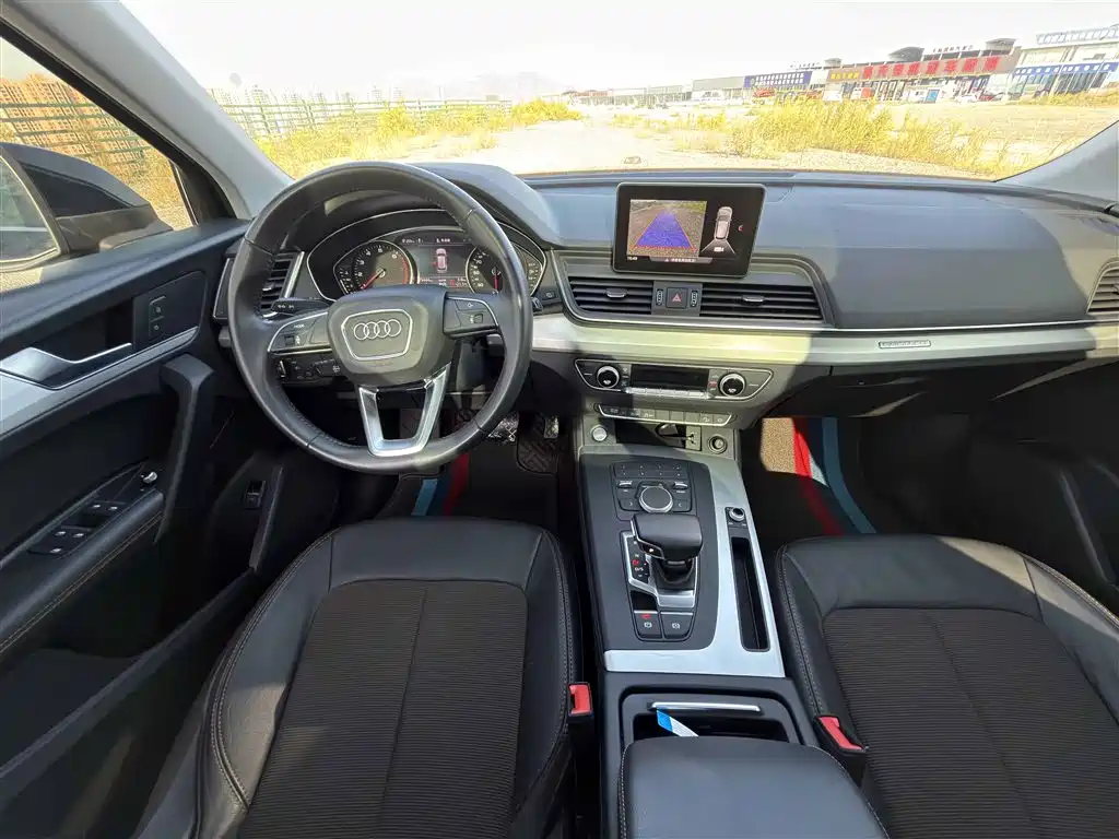 Audi Q5L — миниатюра 9