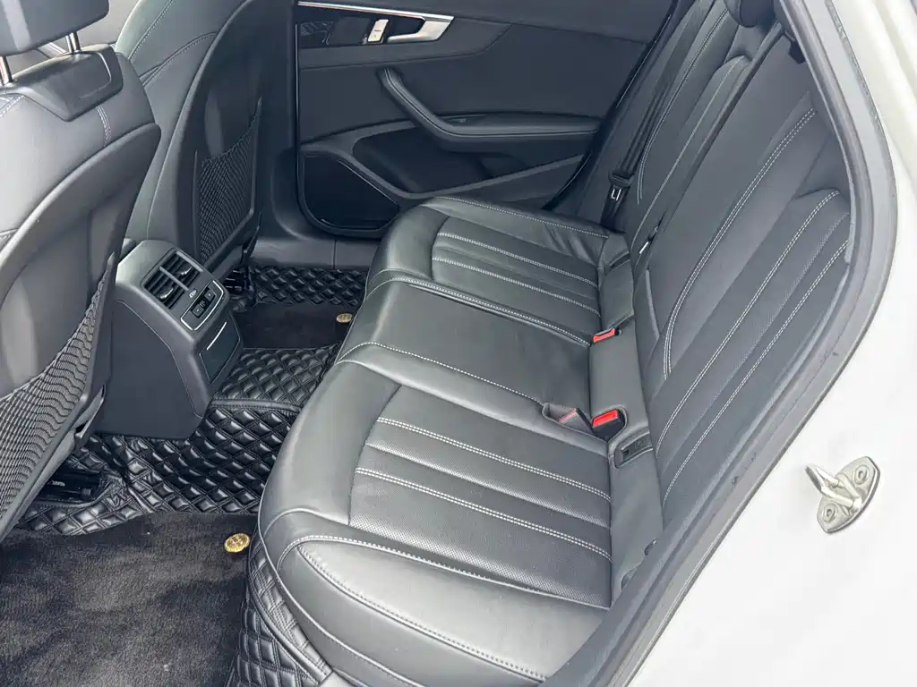 Audi A4L — миниатюра 29