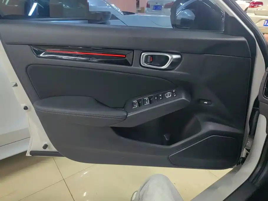 Honda Civic — миниатюра 7
