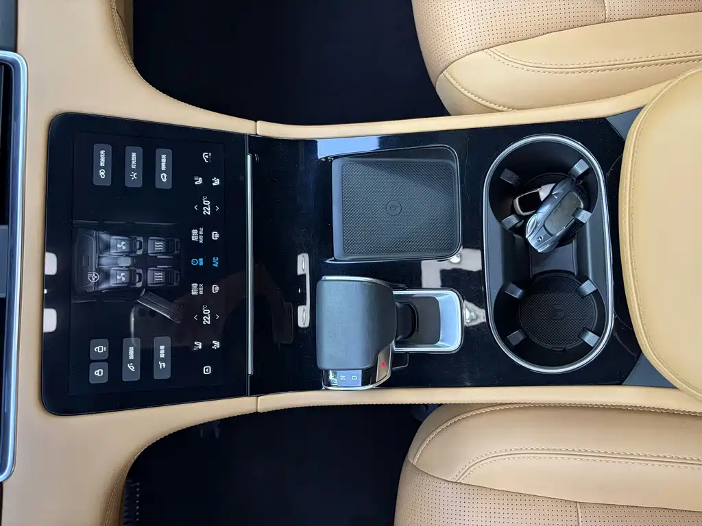 Li Auto Li ONE — миниатюра 13
