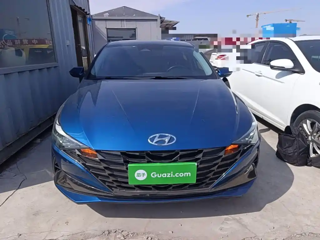 Hyundai Elantra — миниатюра 3