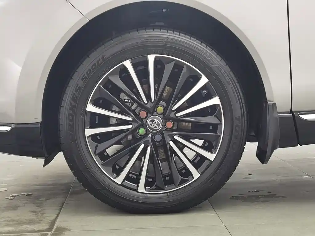 Toyota Venza — миниатюра 17