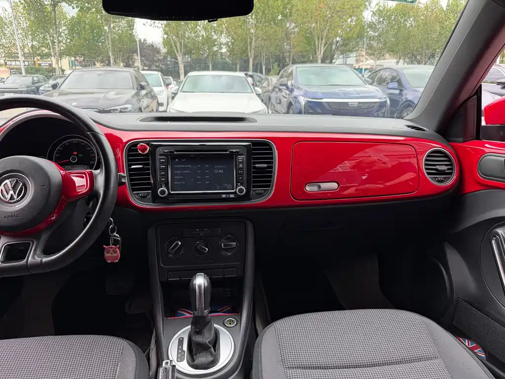 Volkswagen Beetle — миниатюра 9