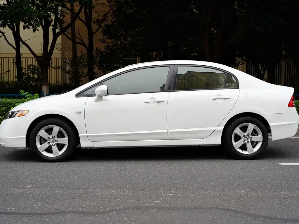 Honda Civic — миниатюра 13