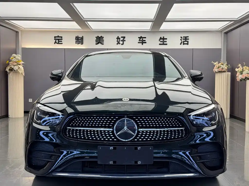 Mercedes-Benz E-Class (Import) — миниатюра 2