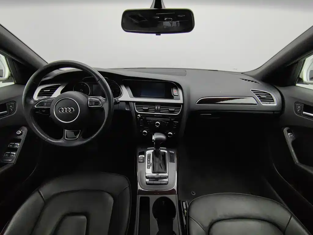 Audi A4L — миниатюра 5