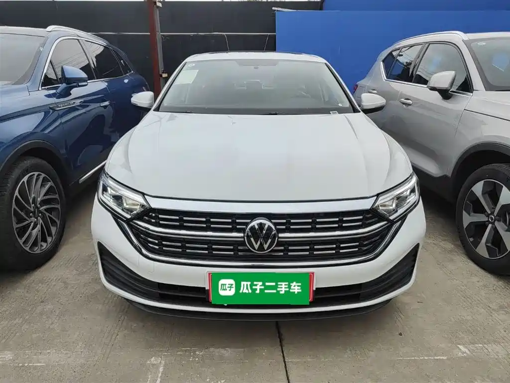 Volkswagen Sagitar 2025 200TSI DSG