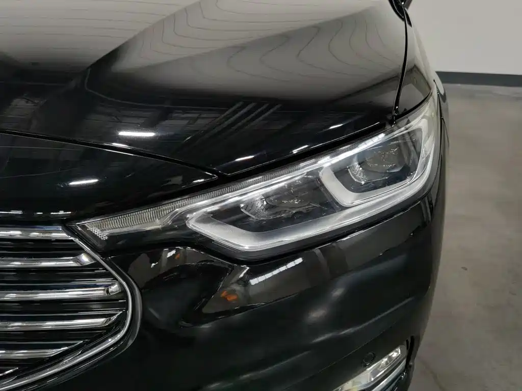 Ford Taurus — миниатюра 7