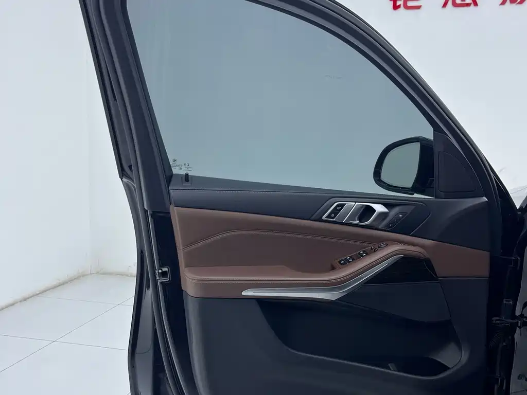 BMW X5 (Import) — миниатюра 20