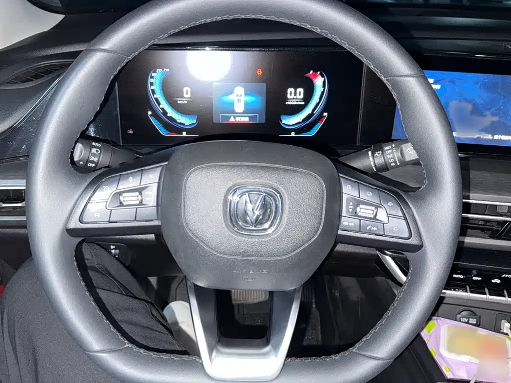 Changan Eado — миниатюра 4