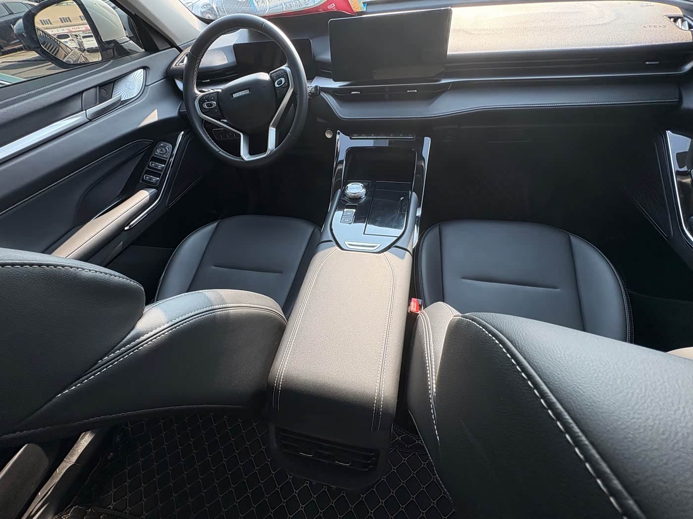 Haval Haval H6 1.5 л 2023 г. Белый, пробег 20000 км