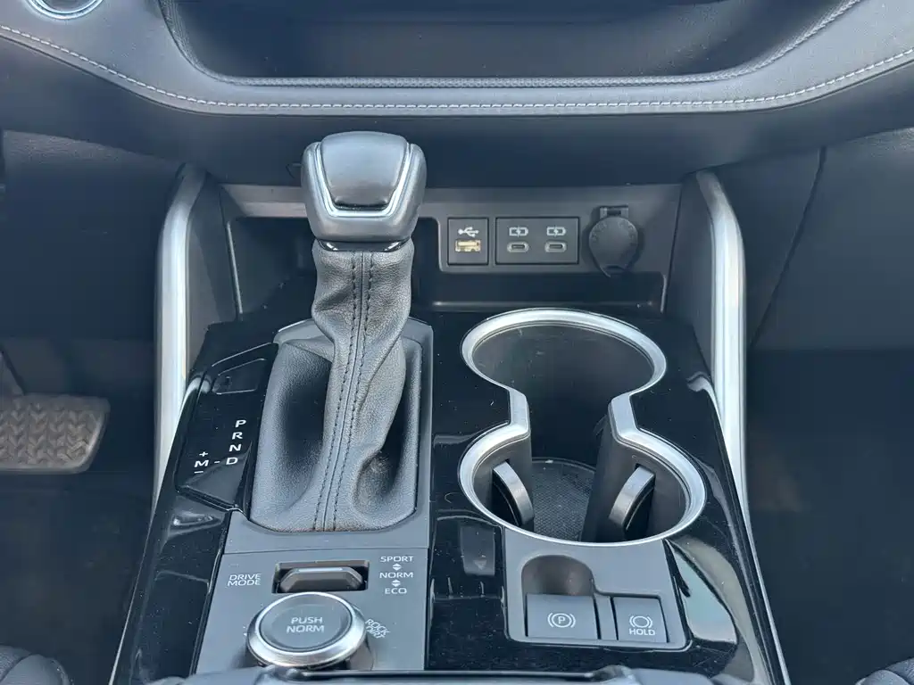 Toyota Highlander — миниатюра 8