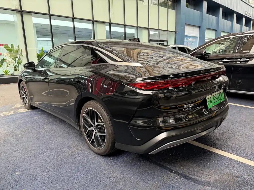 BYD Han L — миниатюра 8