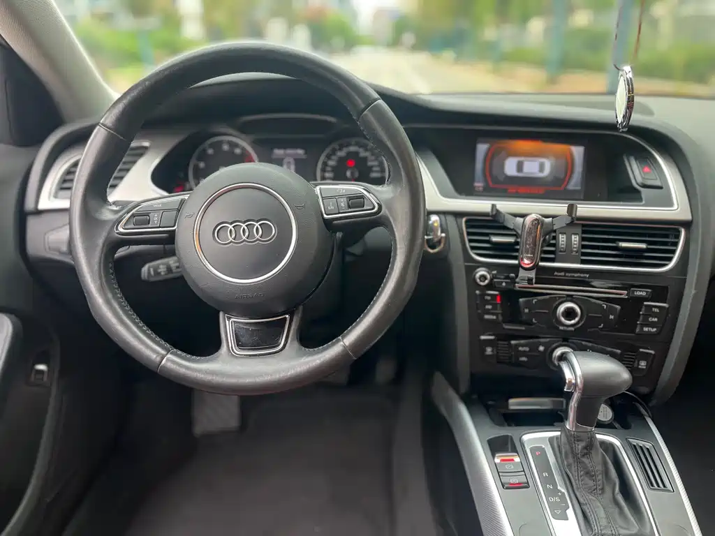 Audi A4L — миниатюра 13