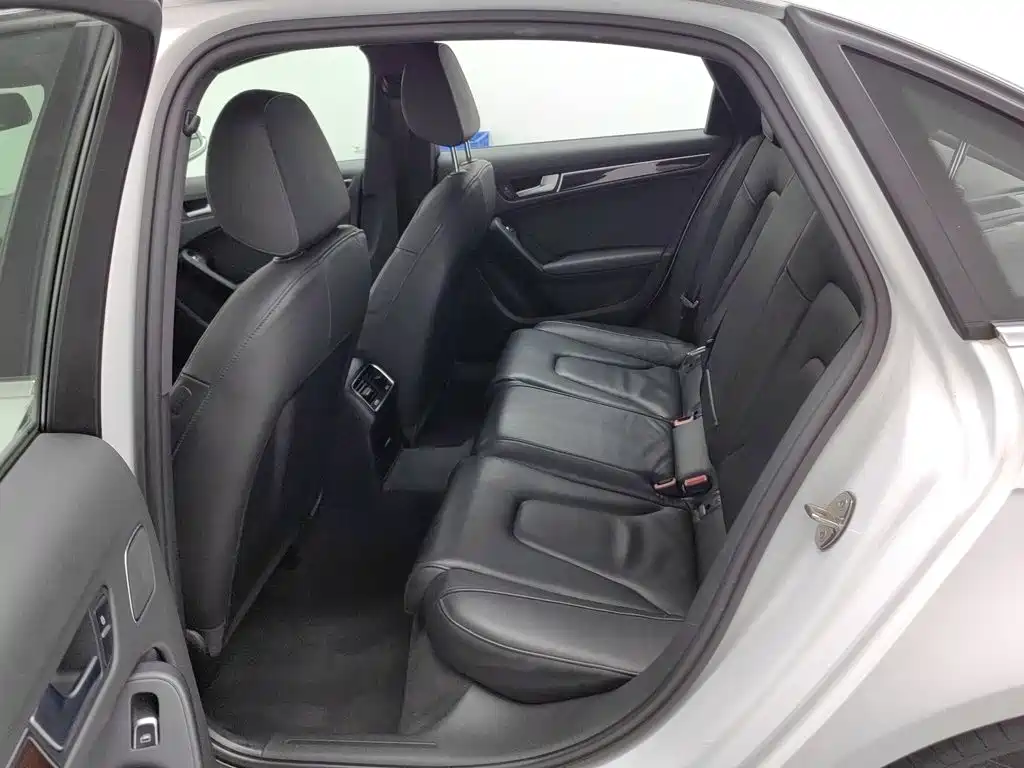 Audi A4L — миниатюра 15