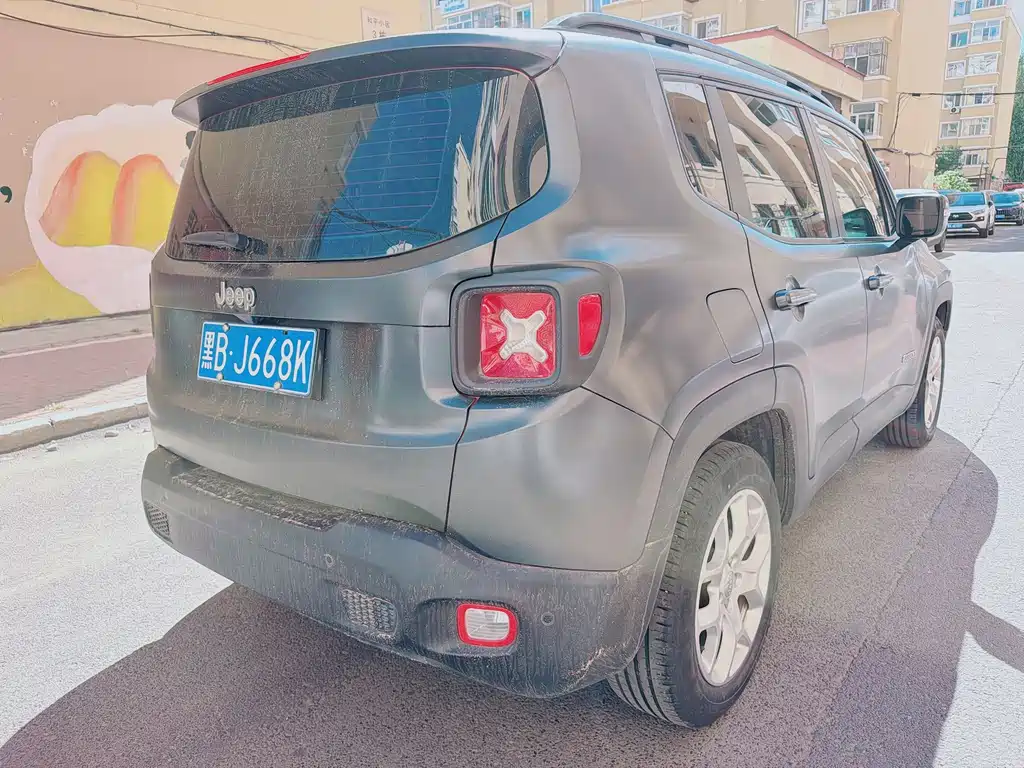 Jeep Renegade — миниатюра 4