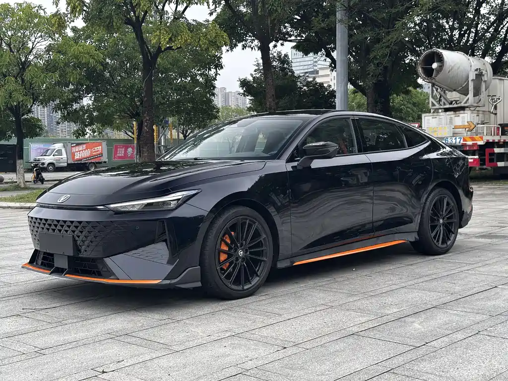 Changan UNI-V 2024