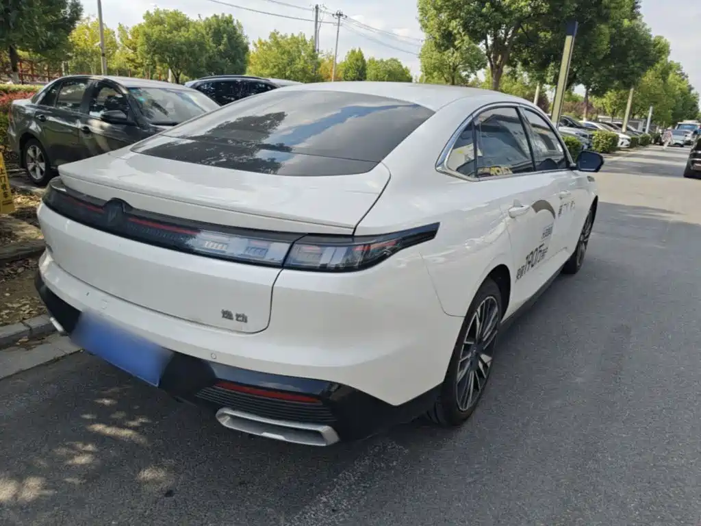 Changan Eado — миниатюра 7