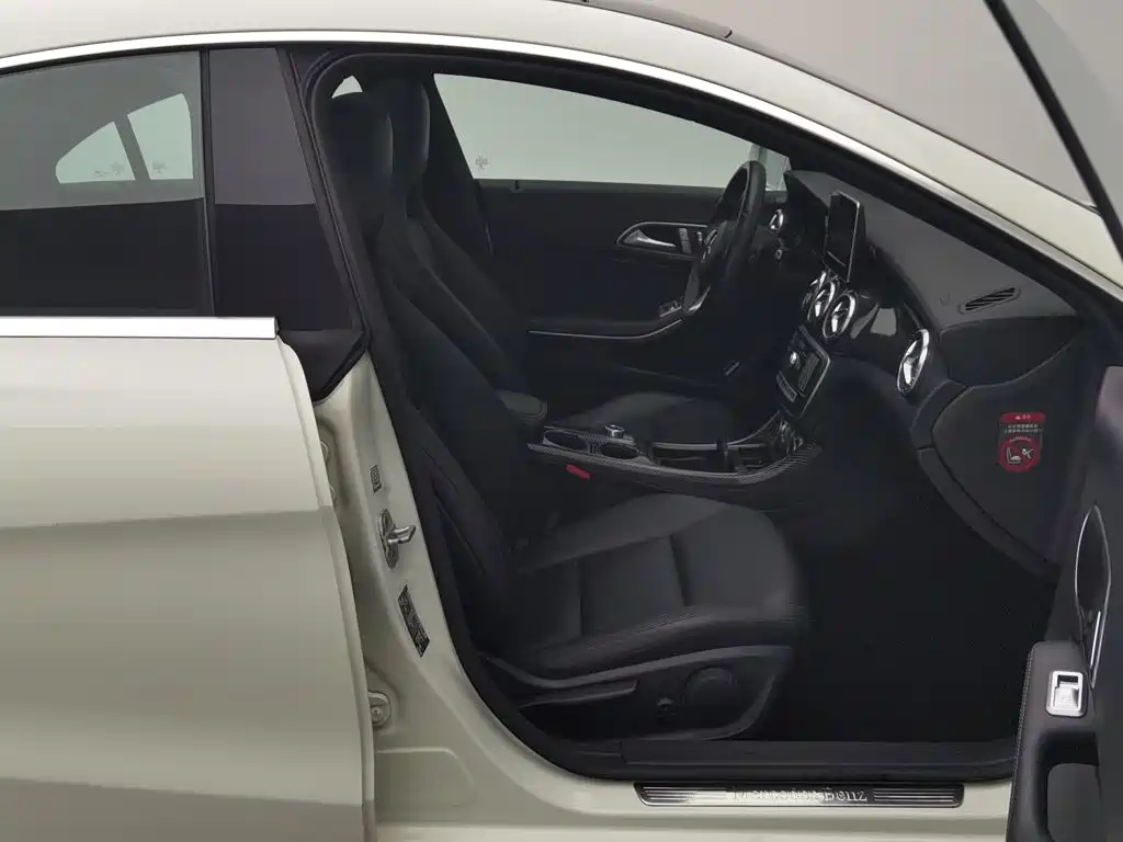 Mercedes-Benz CLA (Import) — миниатюра 23