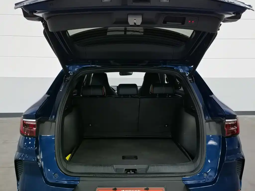 BYD Song Plus DM-i 2021 — фото 16