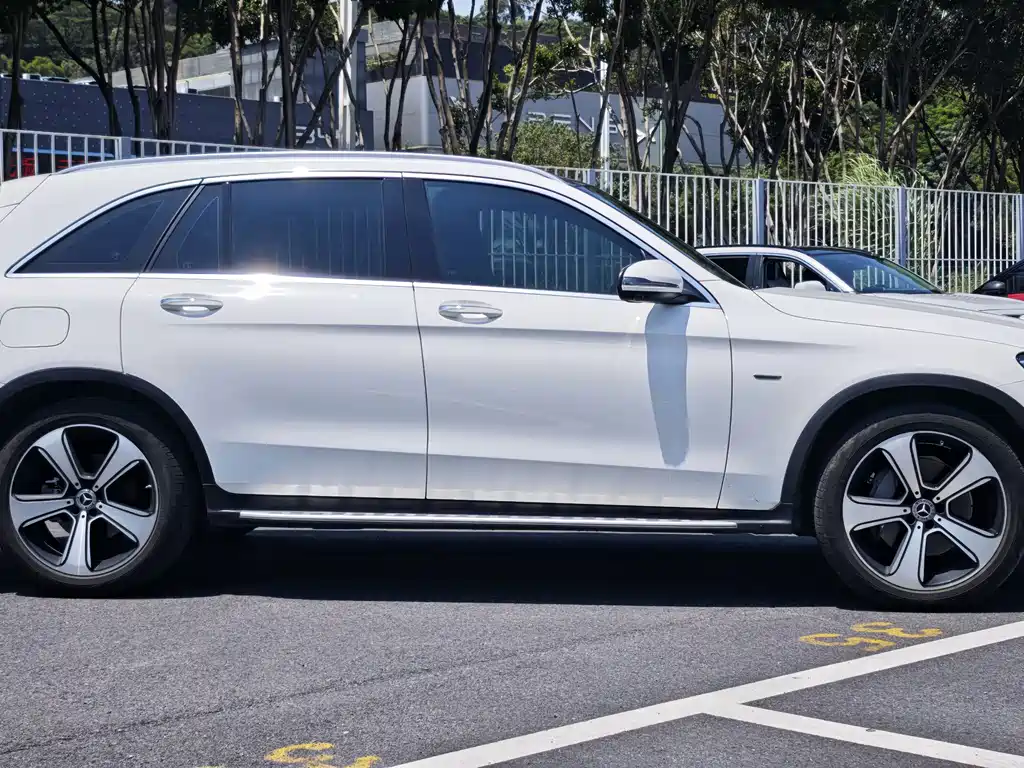 Mercedes-Benz GLC — миниатюра 4