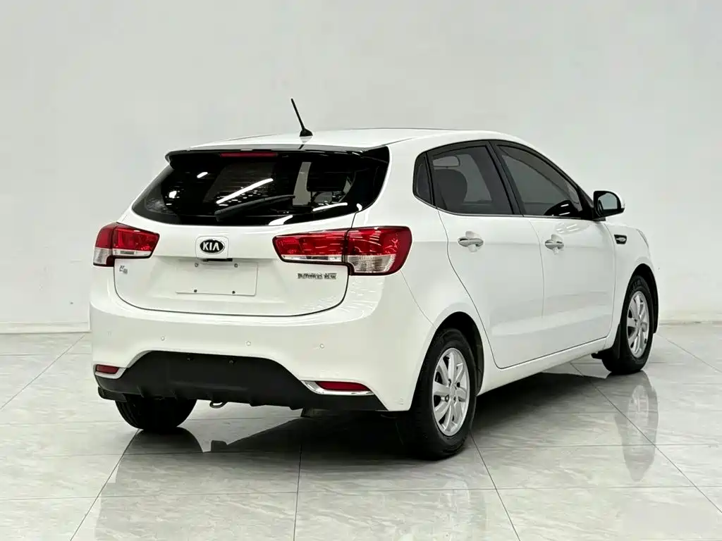 Kia K2 — миниатюра 7