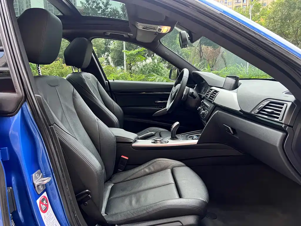 BMW 3 Series GT — миниатюра 11