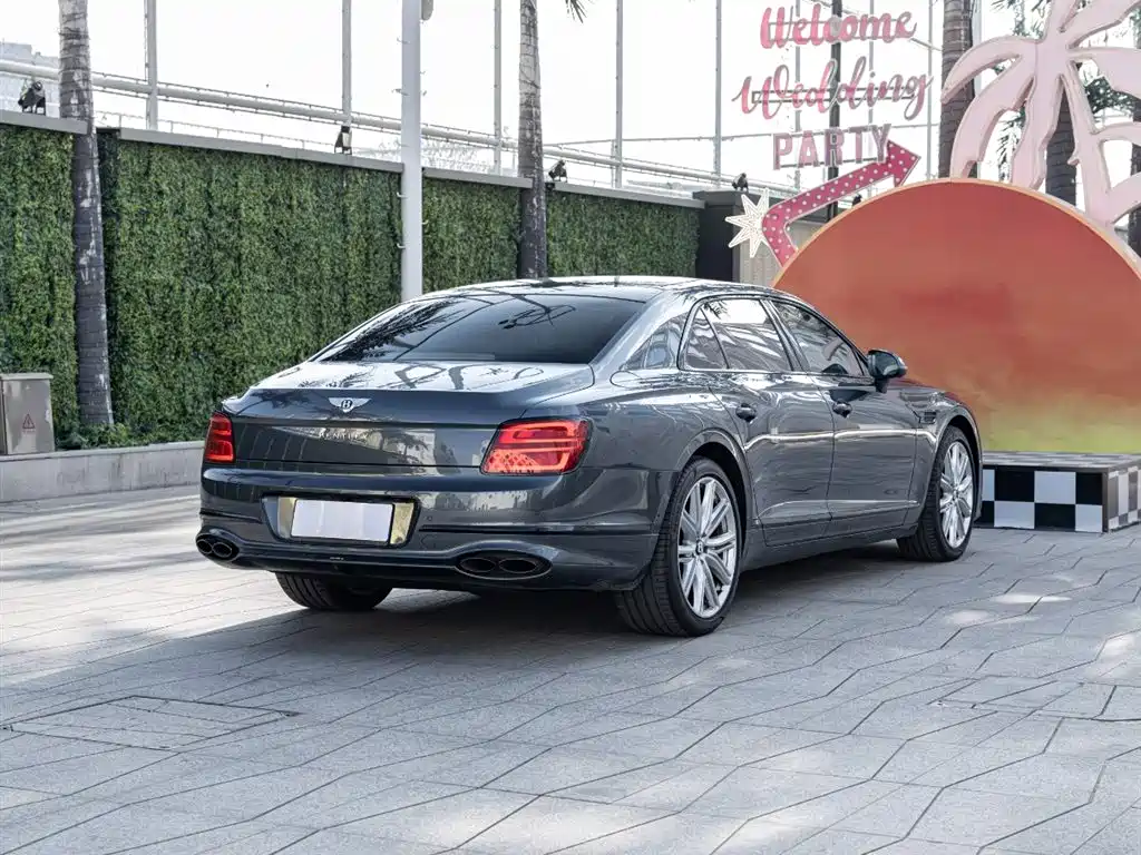 Bentley Flying Spur 2022 4.0T V8 Standard