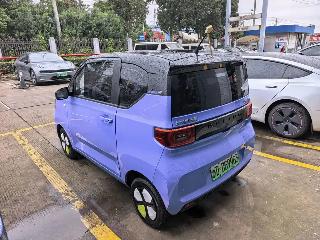 Wuling MINIEV — миниатюра 6