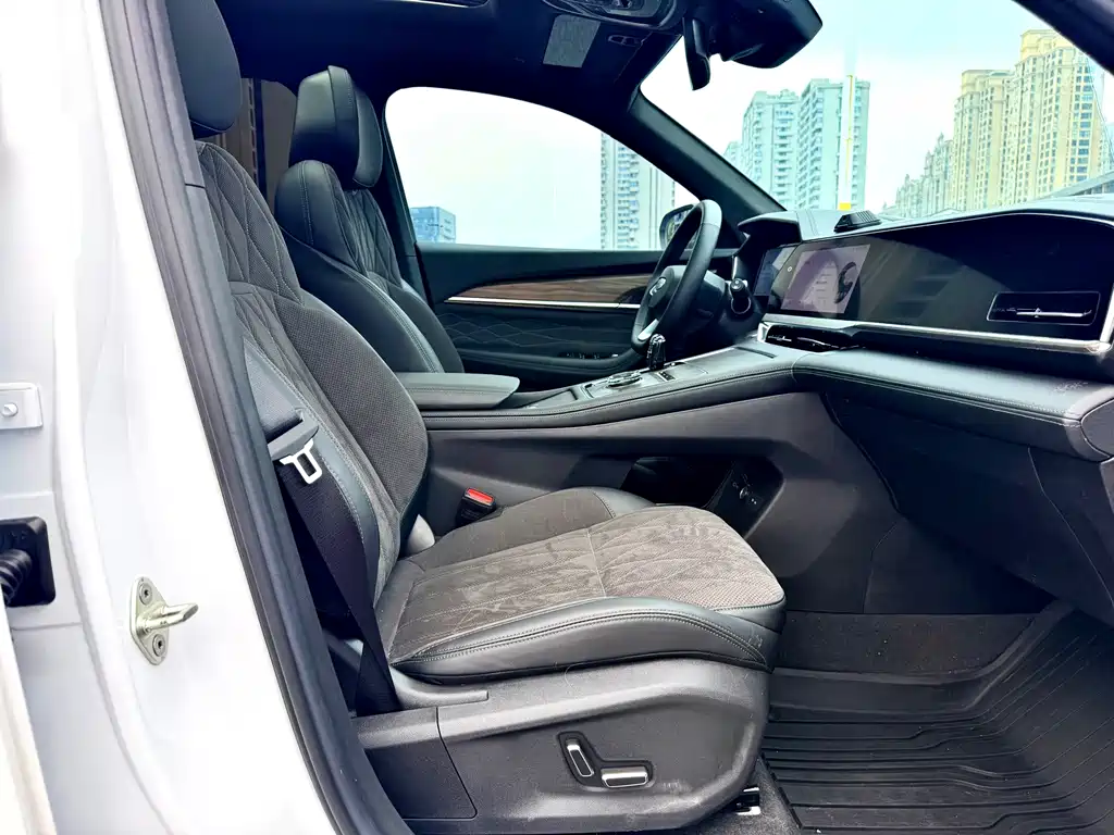 Geely Xingyue L — миниатюра 14