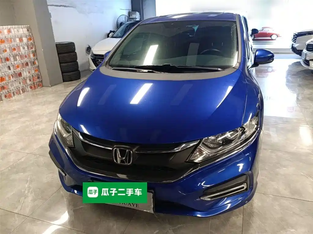 Honda Jade 2017 1.8L AT Comfort 5 мест