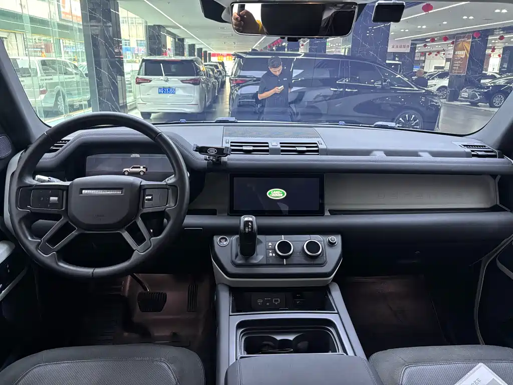 Land Rover Land Rover Defender 2021 110 2.0T P300