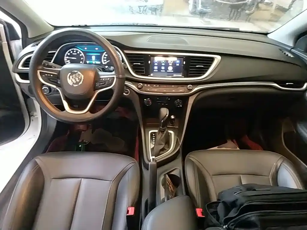 Buick Excelle — миниатюра 10