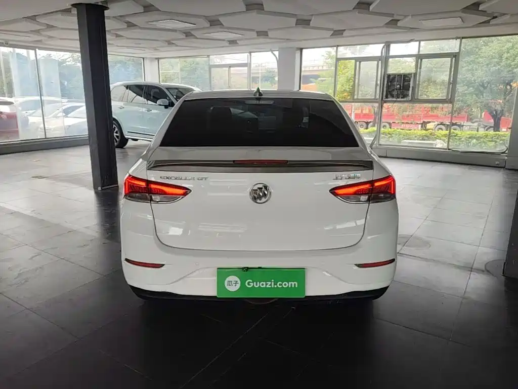 Buick Excelle — миниатюра 6