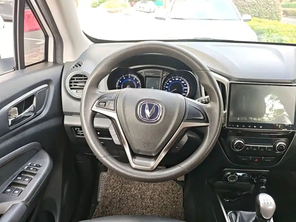 Changan CS15 — миниатюра 11