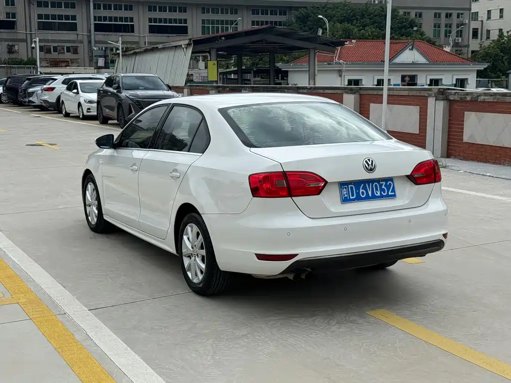 Volkswagen Sagitar — миниатюра 4