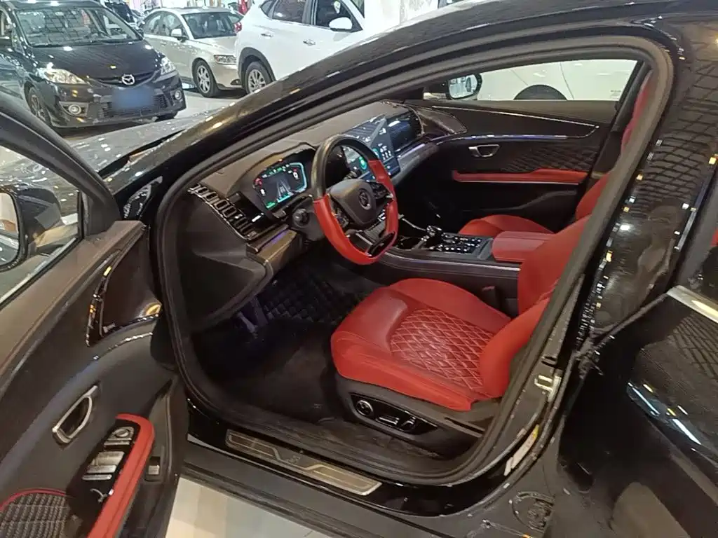 BYD Han — миниатюра 16