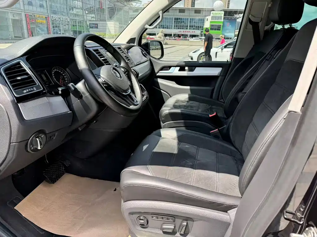 Volkswagen Multivan 2.0TSI 4WD Premium Edition 7 seats, фото 13
