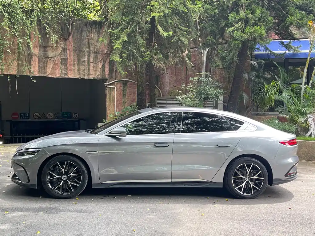 BYD Han — миниатюра 14
