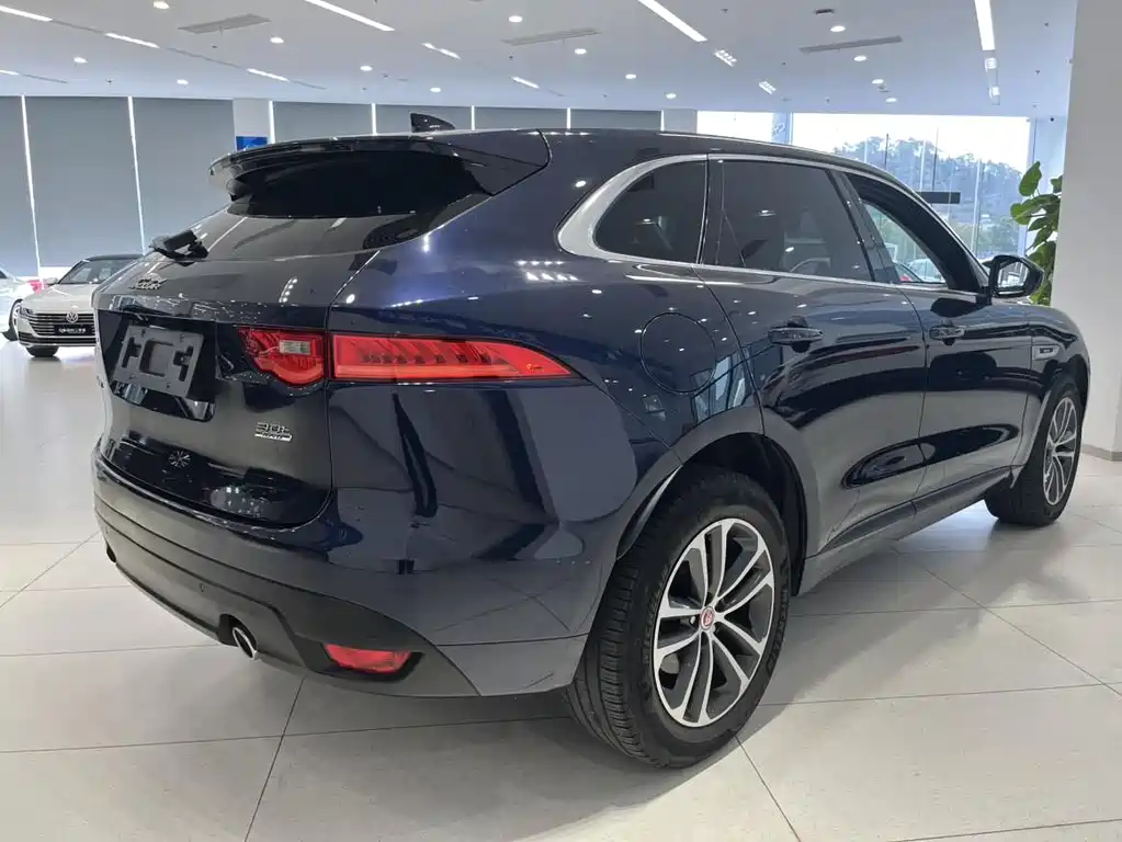 JAGUAR F PACE