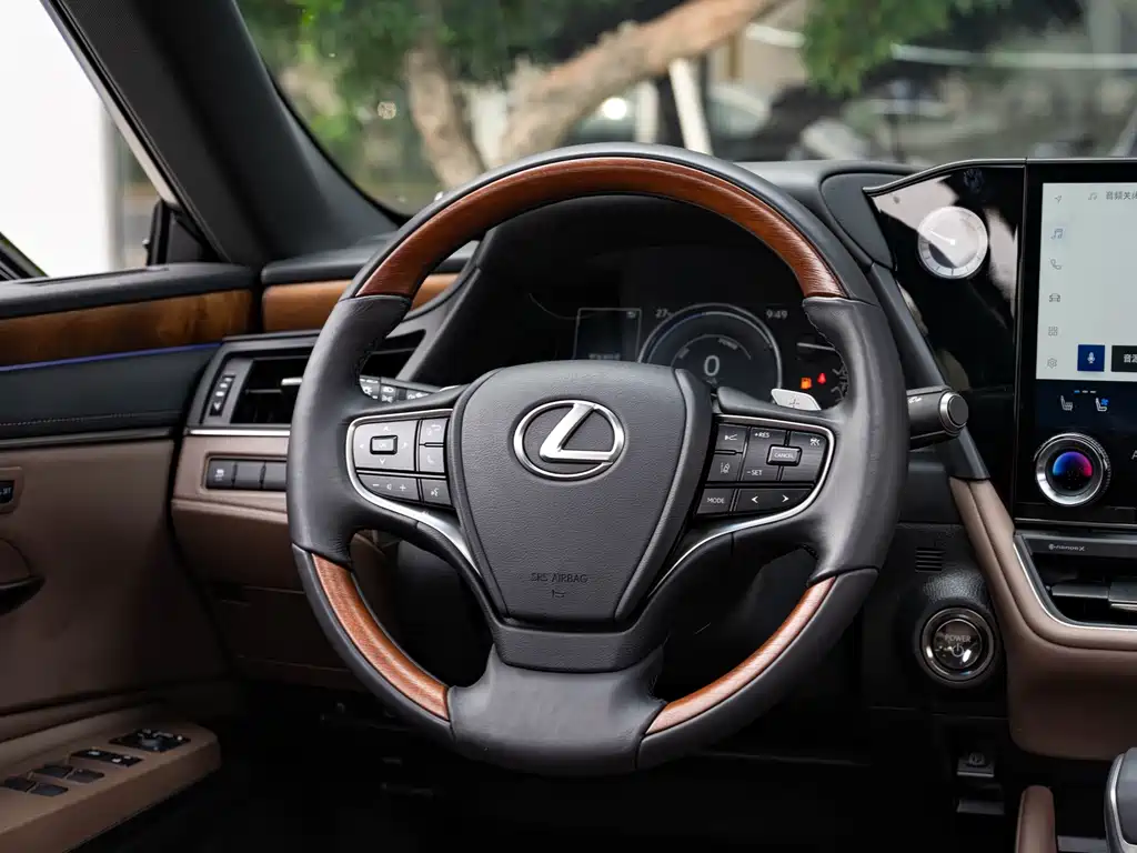 Lexus ES — фотографии объявления, Фото 14