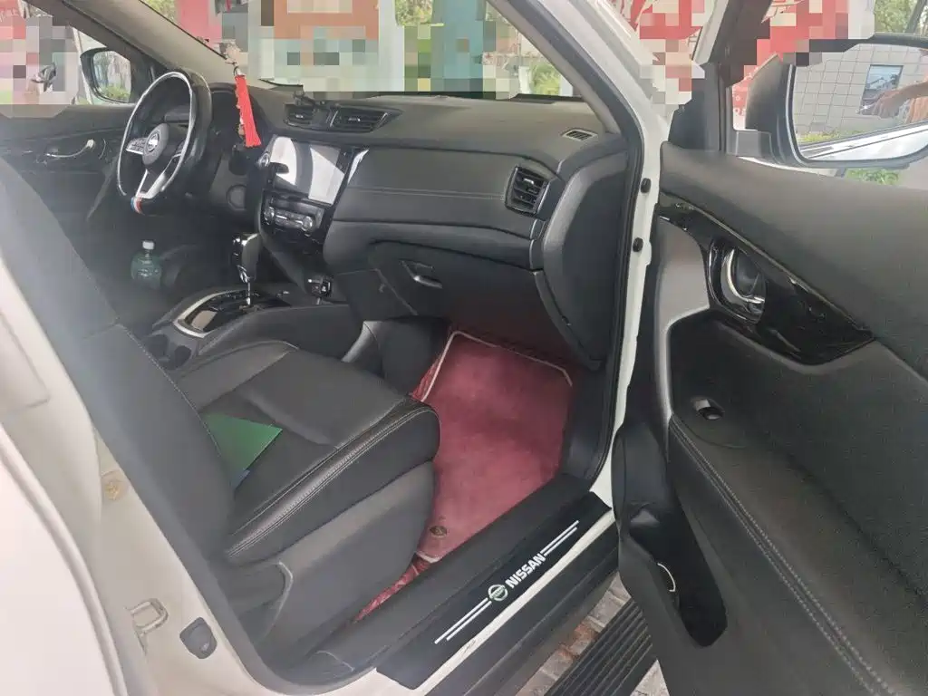 Nissan X-Trail — миниатюра 18