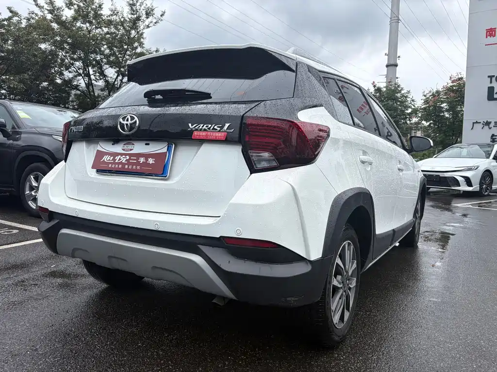 Toyota Yaris L — миниатюра 17