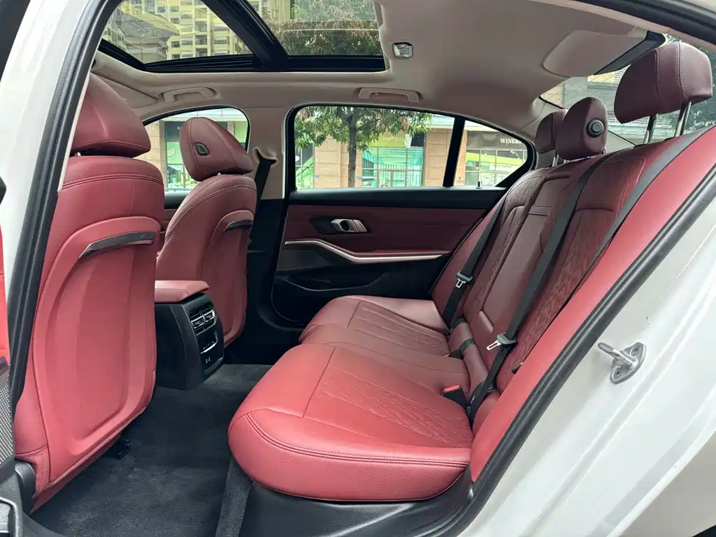 BMW 3 Series — миниатюра 21