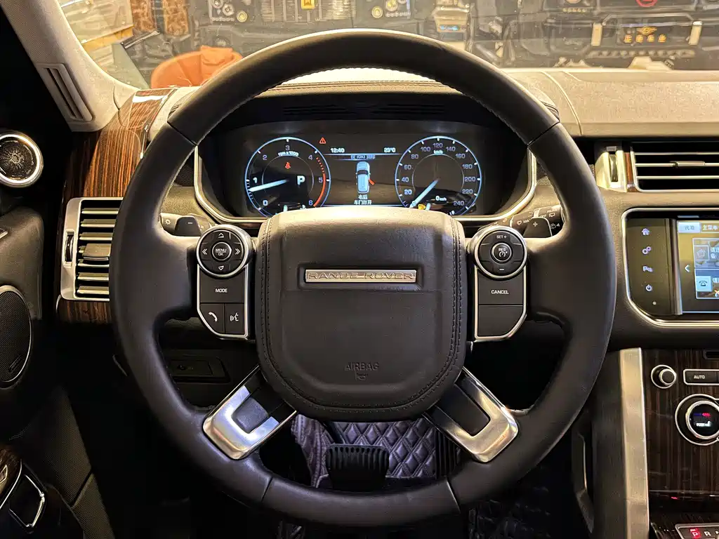 Land Rover Range Rover — миниатюра 16