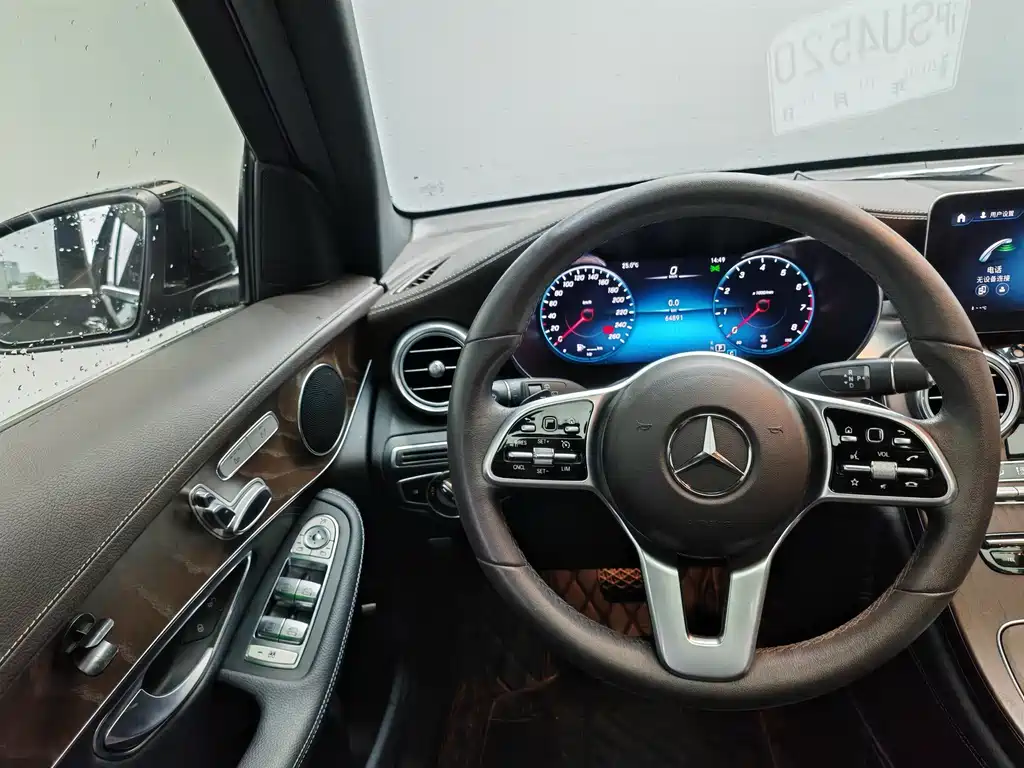 Mercedes-Benz GLC — миниатюра 9