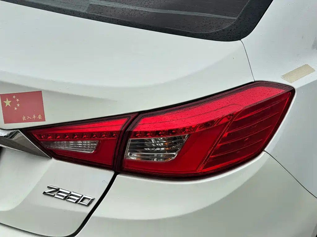 Zotye 众泰Z560 — миниатюра 7