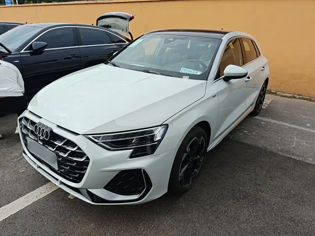 奥迪A3 2026款 Sportback 35TFSI 飞驰尊享型 2026