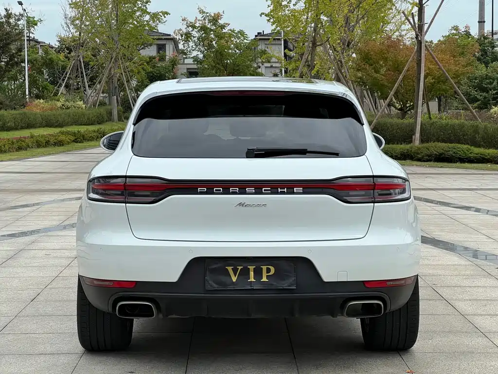 Porsche Macan — миниатюра 4